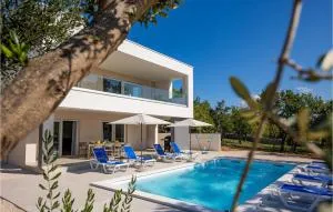 Amazing Villa Deep Green - 马斯莱尼察 Amazing Villa Deep Green - 马斯莱尼察