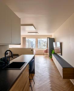 Studio By Aimee - 20m from the beach & in city centre!