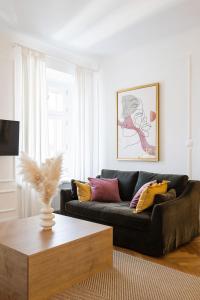 MARIANNAS OLD TOWN RESIDENCE