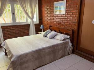 Casa Bosque da Praia 5 quartos, bilhar e ar split.