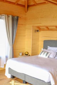B&B / Chambres d'hotes Le Domaine de La Tour des Vents : photos des chambres