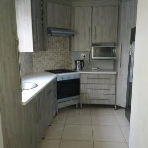 Thee Reemodjadji - Adelaide