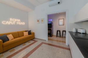 Vintage Giuliana Apartment