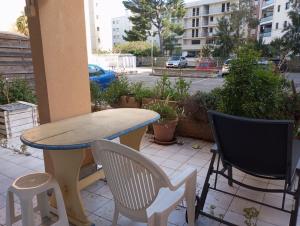 Appartements location T2 Cavalaire sur mer avec piscine : photos des chambres