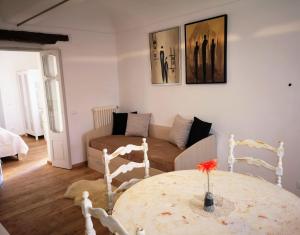 Apartamento con balcón