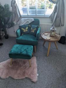 Cosy cottage with sea & mountain views Carnlough