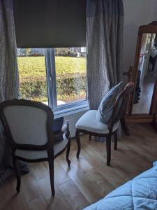 Cosy cottage with sea & mountain views Carnlough