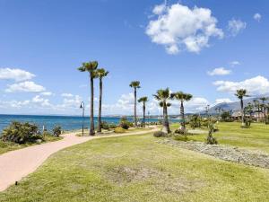 Sea Views Indoor Pool Sauna Gym Wifi