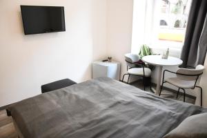 Buda Central Mini Studios