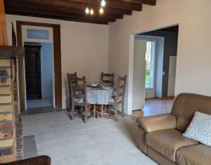Maisons de vacances La maison du bas : Maison 2 Chambres