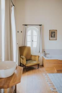 Lyon Country House - Tour de Garde