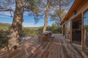 Tentes de luxe romantique cabane perchee avec spa vue panoramique Le Mas des Faraches : photos des chambres