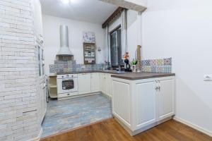 Two Homelike Apartments by NDK and Vitosha Blvd with 2 Free Parking Spots