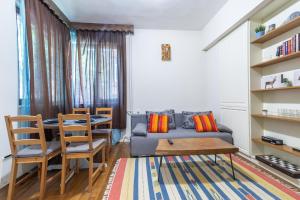 Two Homelike Apartments by NDK and Vitosha Blvd with 2 Free Parking Spots