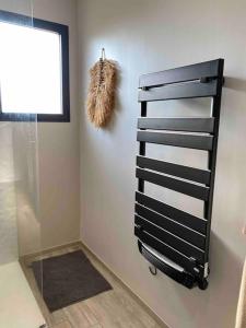 Maisons de vacances Villa entre Ocean et Bassin, piscine chauffee : photos des chambres