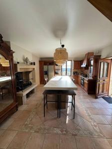 Maison au Bord de la Falaise