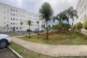 Apartamento térreo próximo ao Shopping Iguatemi