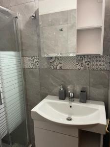 Sophias maisonette 2