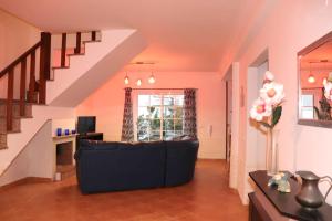 Charming house with fireplace in Grândola, 142 m², Internet included