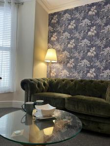 Beautifully presented Victorian Apartment within walking distance to Llandudno beach