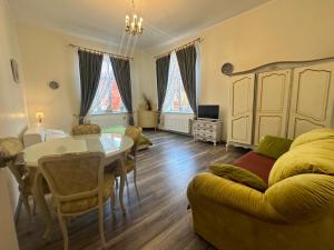 Green Amber Apartment - 3hvězdičkové hotely ve městě Liepāja