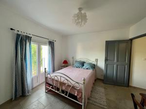 Villas MAS DE LA BOURIDE : photos des chambres