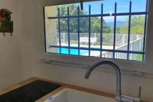Maisons de vacances Maison familiale + studio independant / piscine : photos des chambres