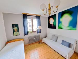 Comfy and central with bikes