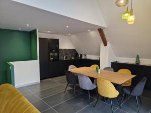 Chalets Chalet Cote Cour a 10 min de la Station : photos des chambres