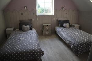B&B / Chambres d'hotes La Bastide du Moulin - Mont St Michel : photos des chambres