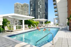 Prime Location: Midtown Miami Finest Condo