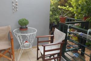 Pelas studio 10 minutes from the Athens airport