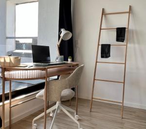 PISO SUPERIOR - Exklusives Apartment an der Promenade mit Rheinsicht & Loggia