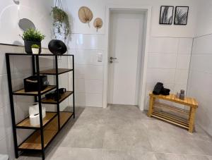 PISO SUPERIOR - Exklusives Apartment an der Promenade mit Rheinsicht & Loggia