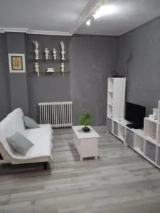 Alojamiento Roma - Castillejo de Martín Viejo