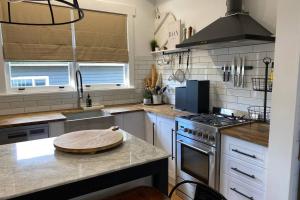 Stones on Standish TAHI