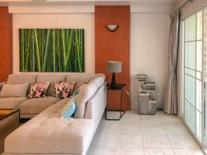 2 bedroom apartment, best location, Central Patong