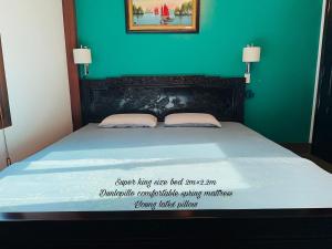 An Homestay-Stay with local family-Vietnam traditional design room