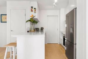 Walking Distance to Darling Harbour