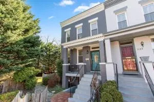 Capitol Hill Stay Like No Other - River Terrace