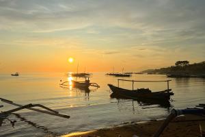 Beach Villa Ayu at Sumberkima Beach