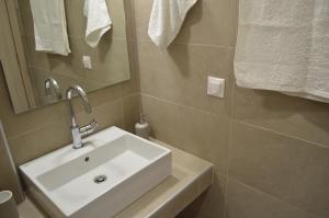 Caravel Apartments Stalis