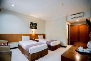 Cakra Kembang Hotel