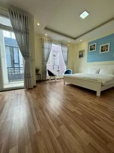 Sunny House - Ấp Ða Thành