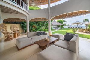 Villa Nirvana Biru Bingin Beach