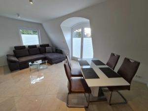 Villa Dohne by Altmann