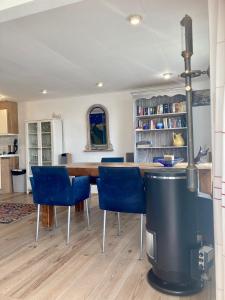 Chalet Valentina directly on the Lauwersmeer