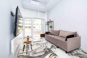 Central Oasis by the Sea, By Cohost