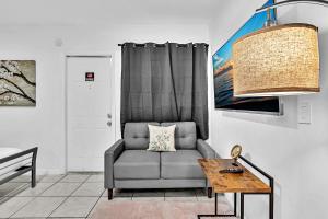 Hollywood Beach Getaway Executive Studio Suite