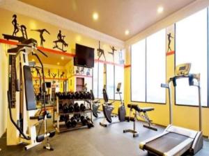 Amos Cozy Hotel Melawai